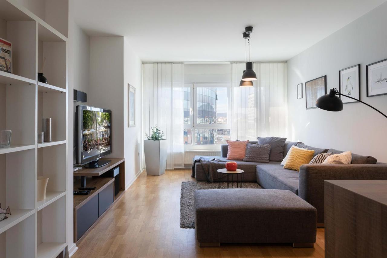 Spacious Apartment In Radnicka Business Zone - Free Parking Zagreb Exteriör bild