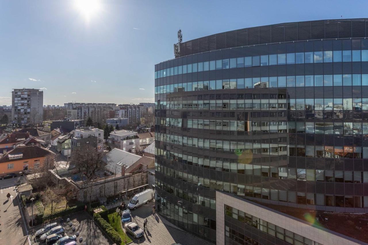 Spacious Apartment In Radnicka Business Zone - Free Parking Zagreb Exteriör bild