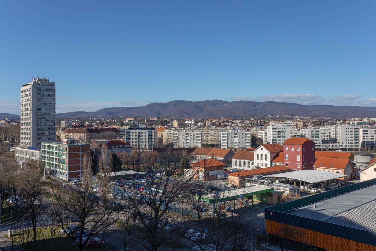 Spacious Apartment In Radnicka Business Zone - Free Parking Zagreb Exteriör bild