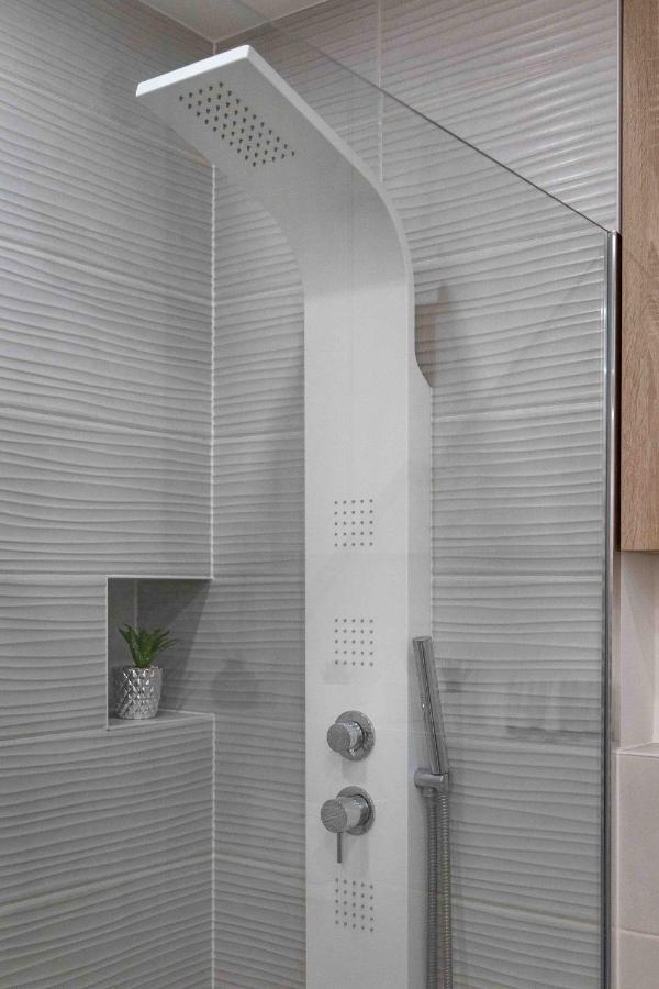 Spacious Apartment In Radnicka Business Zone - Free Parking Zagreb Exteriör bild